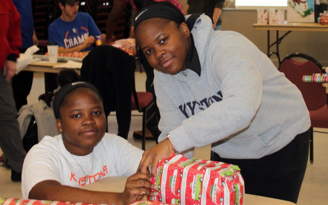 Students to host annual Santa for Seniors gift wrapping party