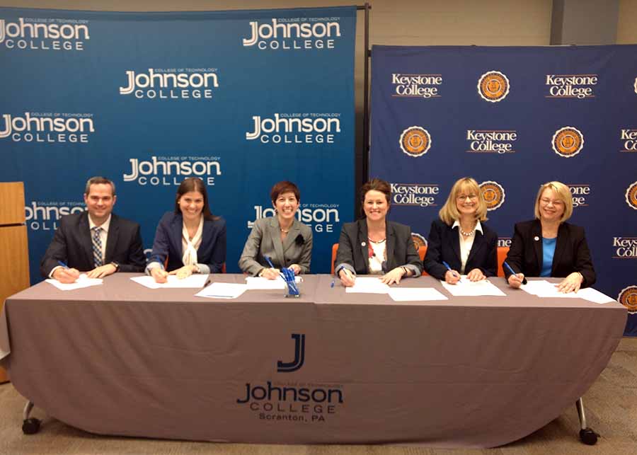 Keystone College and Johnson College sign dual admission agreement